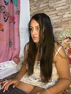 Snapshot of saray_gomez22 chatting on 21, 12, 2024 saray gomez22 online show from 21, 12, 2024