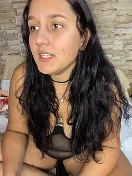 Snapshot of saray_gomez22 chatting on 2, 1, 2025 saray gomez22 online show from 2, 1, 2025