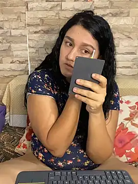 Snapshot of saray_gomez22 chatting on 14, 2, 2025 saray gomez22 online show from 14, 2, 2025