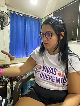 Snapshot of saray_gomez22 chatting on 28, 2, 2025 saray gomez22 online show from 28, 2, 2025