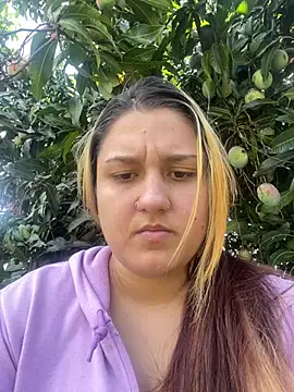 Snapshot of saray_gomez22 chatting on 18, 1, 2026 saray gomez22 online show from 18, 1, 2026