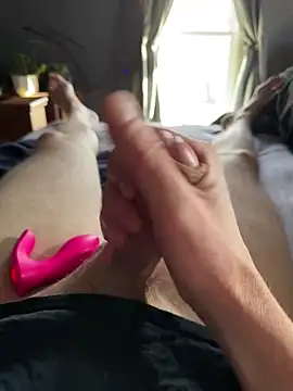 Tyler98425 online show from 27, 1, 2025