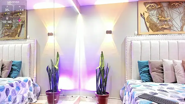 Miranda doll  online show from 20, 10, 2025