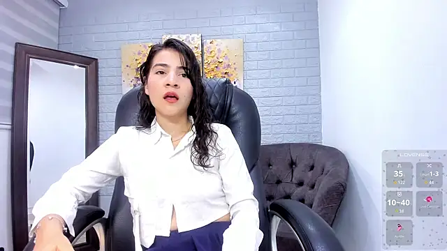 Miranda doll  online show from 1, 5, 2026