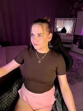 Snapshot of Lexi_noah chatting on 18, 9, 2025 Lexi noah online show from 18, 9, 2025