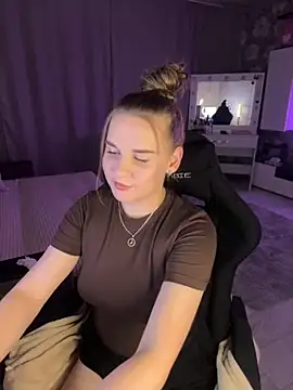 Snapshot of Lexi_noah chatting on 21, 9, 2025 Lexi noah online show from 21, 9, 2025