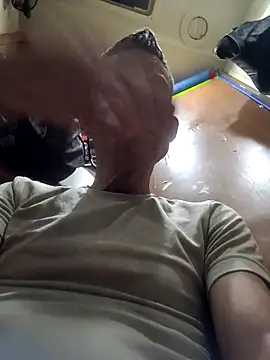 ILUV2TUCHMYKITTY online show from 24, 9, 2025