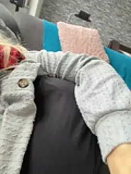 Hornyblond Bella online show from 18, 5, 2026