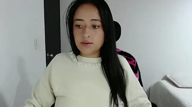 jjulietha95 online show from 25, 1, 2025