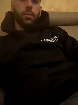 Snapshot of Enzoblood1 chatting on 8, 1, 2026 Enzoblood1 online show from 8, 1, 2026