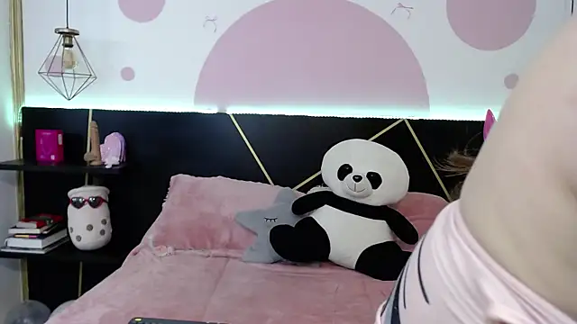 DanniAbbey online show from 20, 2, 2026