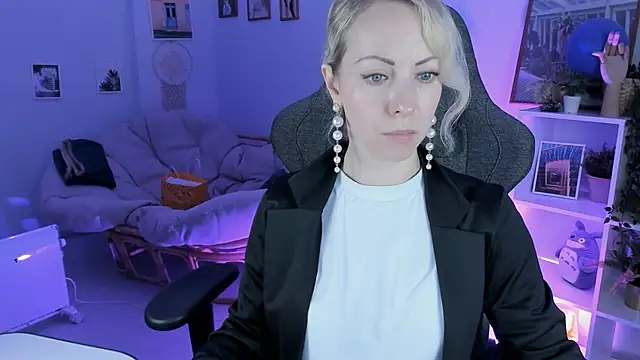 Snapshot of LylithSkye chatting on 6, 2, 2025 LylithSkye online show from 6, 2, 2025