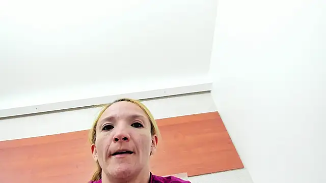 Snapshot of maddy_cartter chatting on 16, 1, 2026 maddy cartter online show from 16, 1, 2026