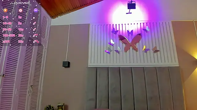 diosa cristal online show from 8, 1, 2025