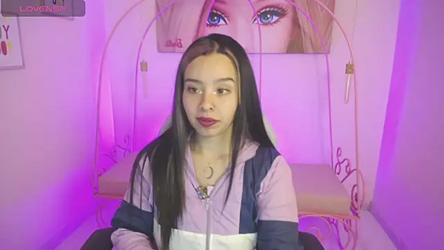Mia Lopez  online show from 5, 12, 2024