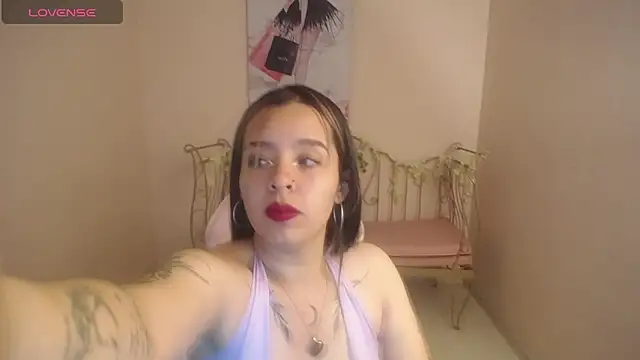 Mia Lopez  online show from 8, 1, 2025