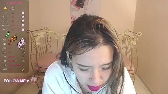 Mia Lopez  online show from 14, 1, 2025