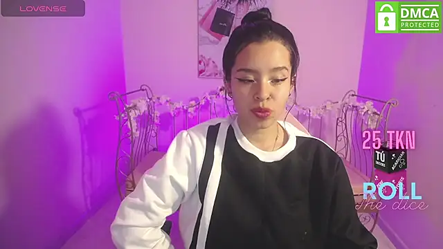 Mia Lopez  online show from 24, 2, 2025