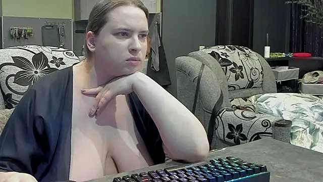 Snapshot of 1lindsey1 chatting on 5, 2, 2025 1lindsey1 online show from 5, 2, 2025