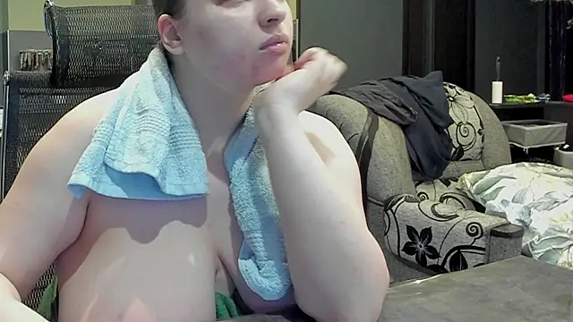 Snapshot of 1lindsey1 chatting on 10, 2, 2025 1lindsey1 online show from 10, 2, 2025