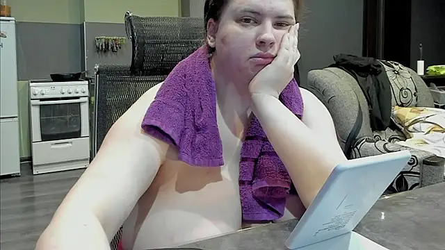 Snapshot of 1lindsey1 chatting on 8, 3, 2025 1lindsey1 online show from 8, 3, 2025