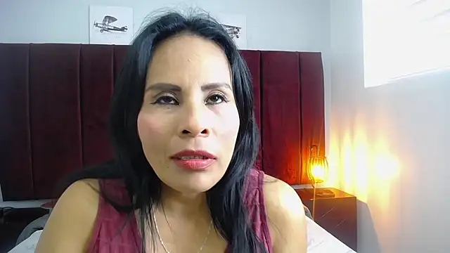 Anthonelaa   online show from 4, 12, 2024