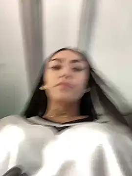 Effy Bonny online show from 18, 12, 2024