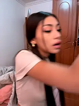 Effy Bonny online show from 4, 11, 2025