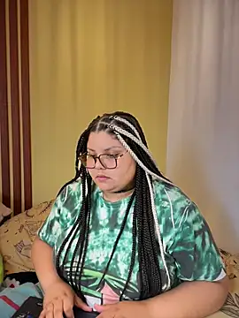 Snapshot of _Shara_Handal_ chatting on 30, 10, 2025 Shara Handal online show from 30, 10, 2025