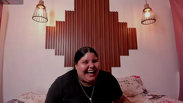 Snapshot of _Shara_Handal_ chatting on 10, 11, 2025 Shara Handal online show from 10, 11, 2025