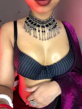 Snapshot of Hot-sexy222 chatting on 8, 11, 2025 Hot-sexy222 online show from 8, 11, 2025