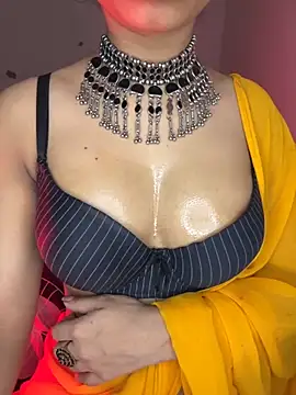 Snapshot of Hot-sexy222 chatting on 9, 11, 2025 Hot-sexy222 online show from 9, 11, 2025