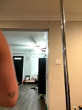 Snapshot of ThicBunz chatting on 25, 11, 2025 ThicBunz online show from 25, 11, 2025