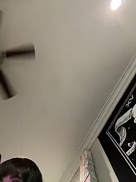 Snapshot of ThicBunz chatting on 16, 12, 2025 ThicBunz online show from 16, 12, 2025