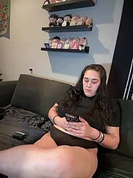 Snapshot of ThicBunz chatting on 11, 1, 2026 ThicBunz online show from 11, 1, 2026