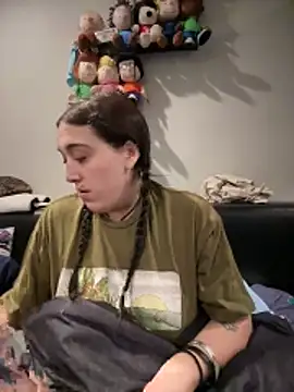 Snapshot of ThicBunz chatting on 20, 2, 2026 ThicBunz online show from 20, 2, 2026