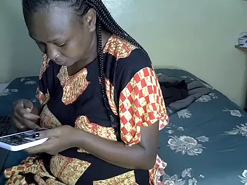 Snapshot of Sexiebony12 chatting on 18, 3, 2026 Sexiebony12 online show from 18, 3, 2026