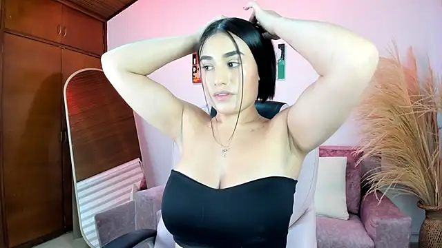 Snapshot of Alheli_16 chatting on 8, 1, 2026 Alheli 16 online show from 8, 1, 2026