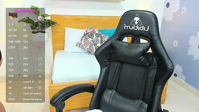 aixa 15 online show from 14, 1, 2025