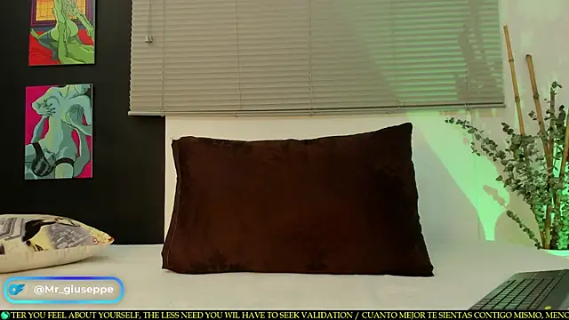 Tylergiuseppe  online show from 6, 3, 2025