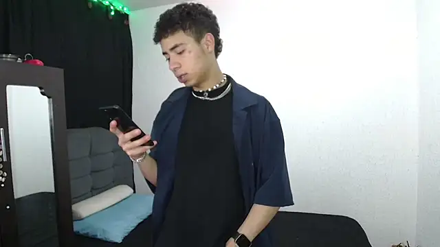 Snapshot of sexybat_twink chatting on 20, 1, 2025 sexybat twink online show from 20, 1, 2025
