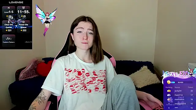 Snapshot of Luxuryalma chatting on 6, 1, 2025 Luxuryalma online show from 6, 1, 2025