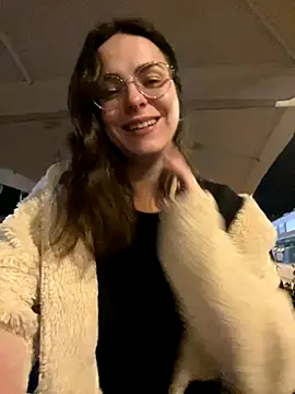 Alicia Hot1 online show from 16, 11, 2025