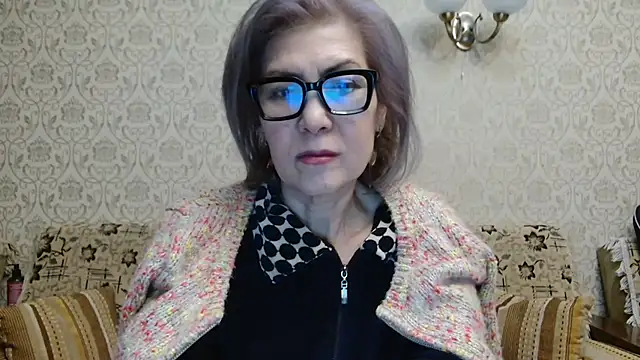 Snapshot of Elegant00Lady chatting on 11, 10, 2025 Elegant00Lady online show from 11, 10, 2025