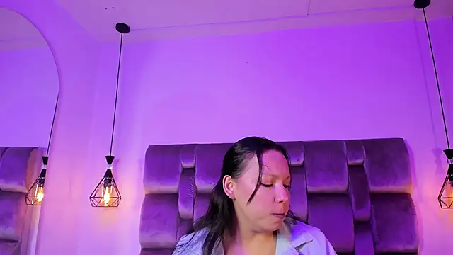 MaiteMarsshall online show from 26, 2, 2025