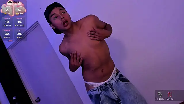 Snapshot of Seductivo_jr chatting on 18, 9, 2025 Seductivo jr online show from 18, 9, 2025