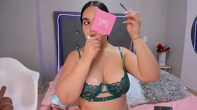 emma lye online show from 26, 9, 2025