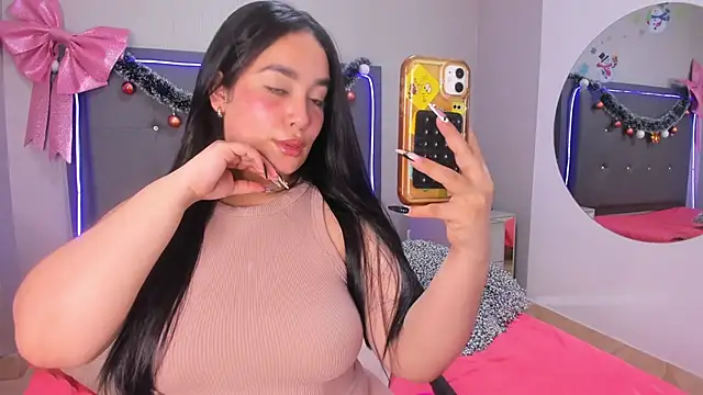 Snapshot of emma_lye chatting on 9, 1, 2026 emma lye online show from 9, 1, 2026