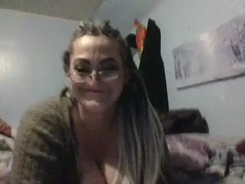 Stormi Sky online show from 10, 3, 2025