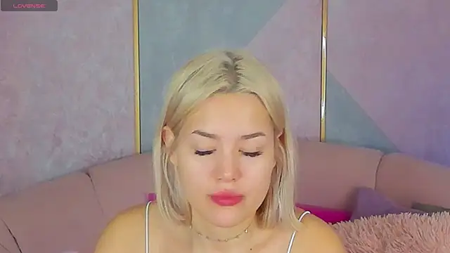 LIA KITTY online show from 26, 12, 2024